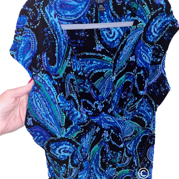 CHAPS V-Neck Dress in Fabulous Condition - Picture 9 of 9